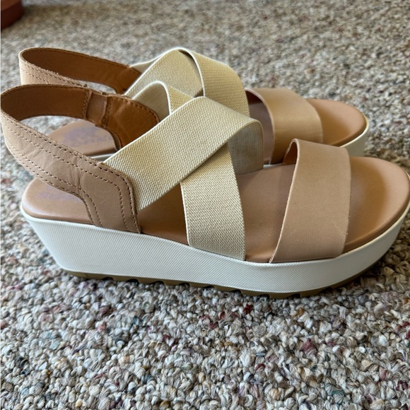 Sorel - Picture 1 of 2